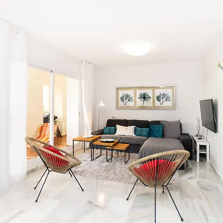 Апартаменты Calahonda Elegance With Pool And Sea View - Happy *